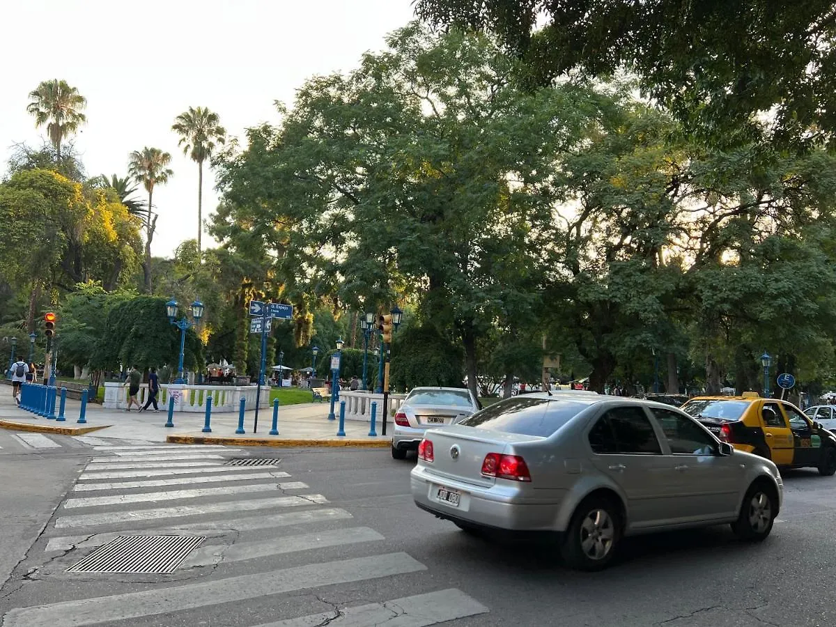 Appartamento Plaza Independencia 2023 Mendoza 0*,
